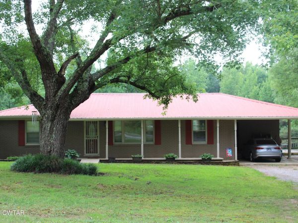 1695 Gin Branch Road , Cedar Grove, TN 38321