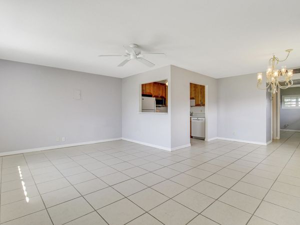 175 Valencia H, Delray Beach, FL 33446