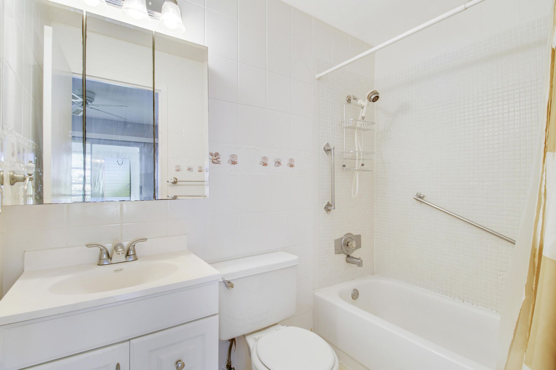 175 Valencia H, Delray Beach, FL 33446 Photo