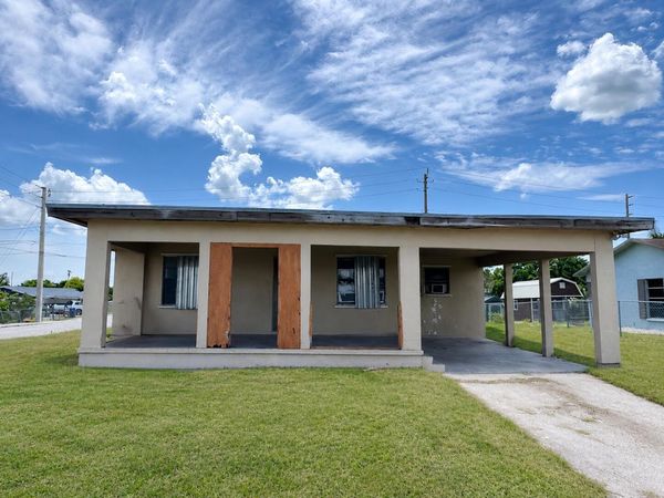 190 SW 6th Avenue, South Bay, FL 33493