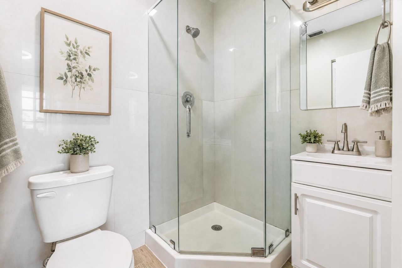 1101 Cactus Terrace, Unit 203, Delray Beach, FL 33445 Photo