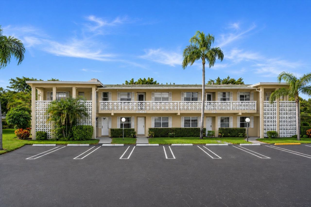 1101 Cactus Terrace, Unit 203, Delray Beach, FL 33445 Photo
