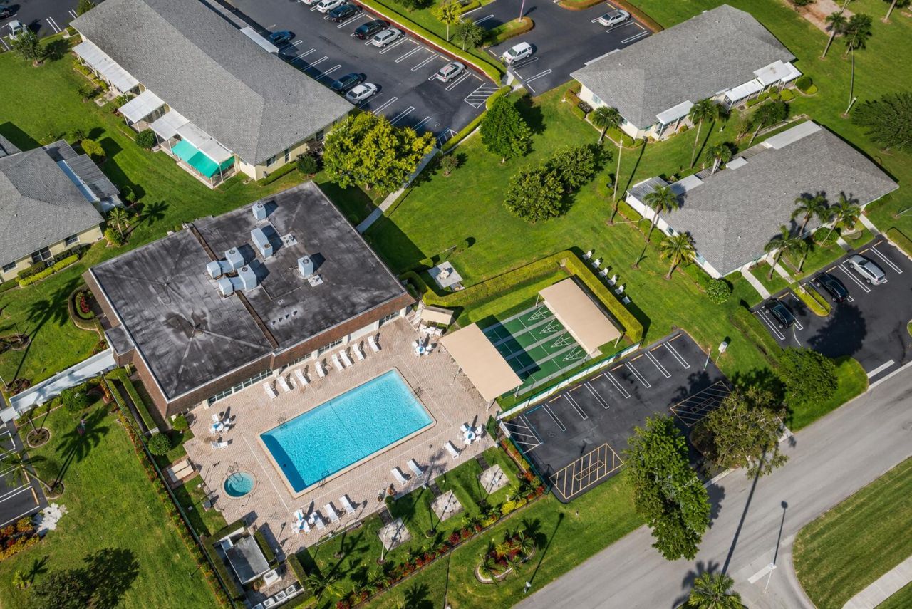 1101 Cactus Terrace, Unit 203, Delray Beach, FL 33445 Photo
