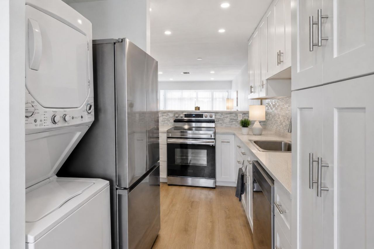 1101 Cactus Terrace, Unit 203, Delray Beach, FL 33445 Photo