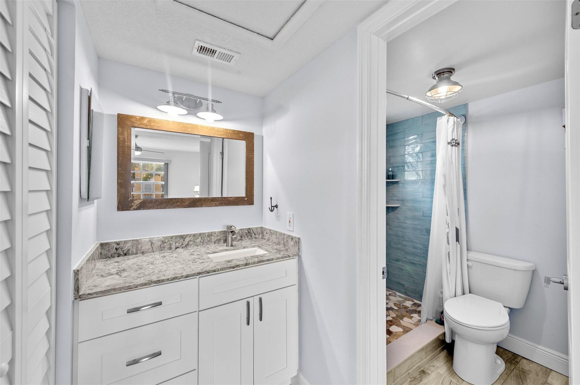 1035 Lake Shore Drive, Unit 105, Lake Park, FL 33403 Photo