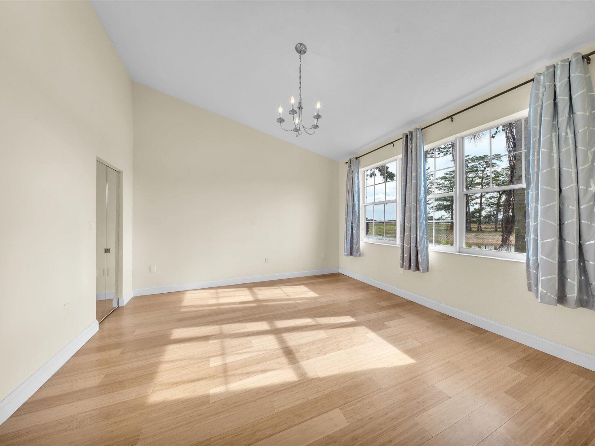 2851 E Aragon Boulevard, Unit 5, Sunrise, FL 33313 Photo