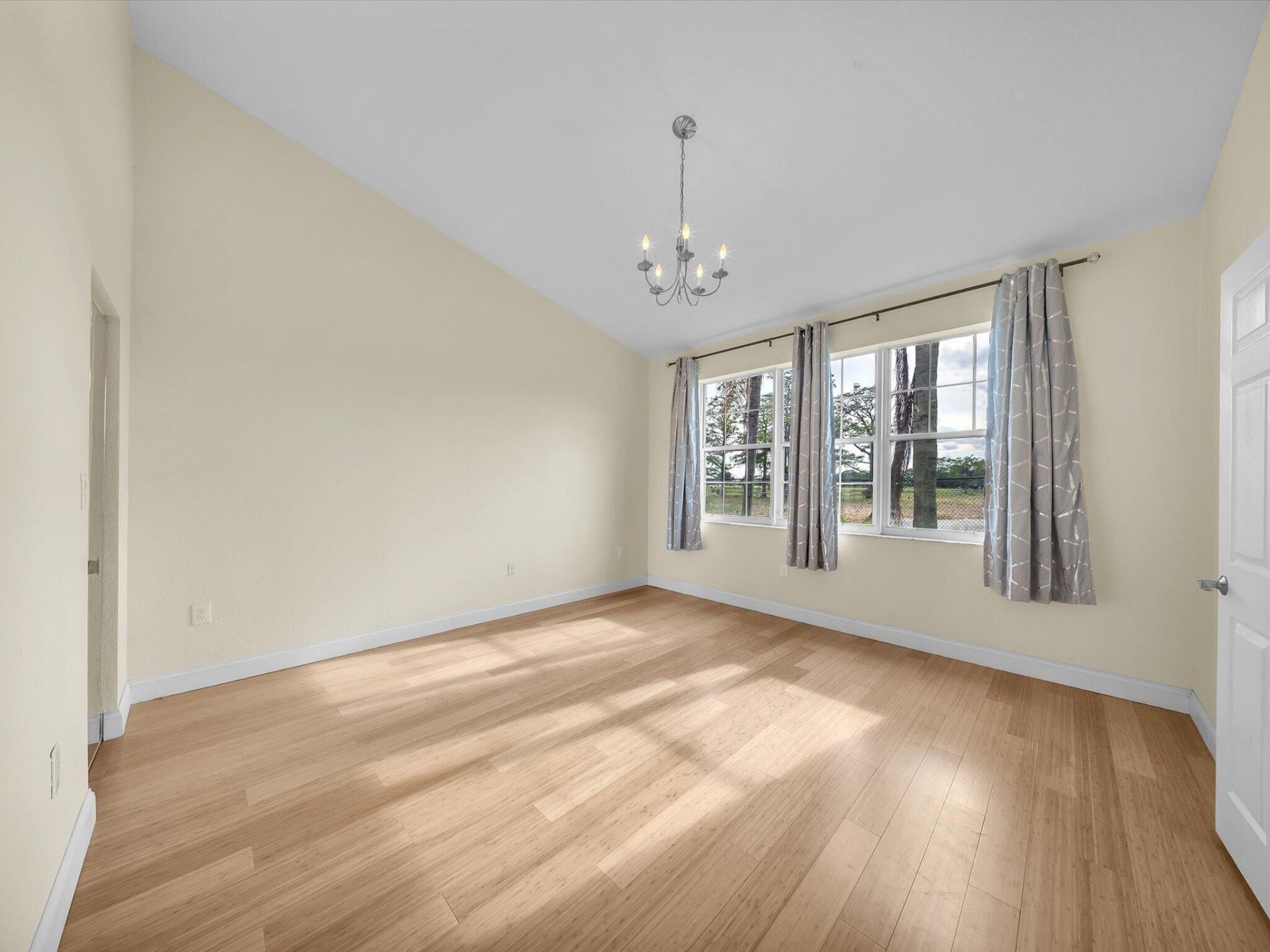 2851 E Aragon Boulevard, Unit 5, Sunrise, FL 33313 Photo