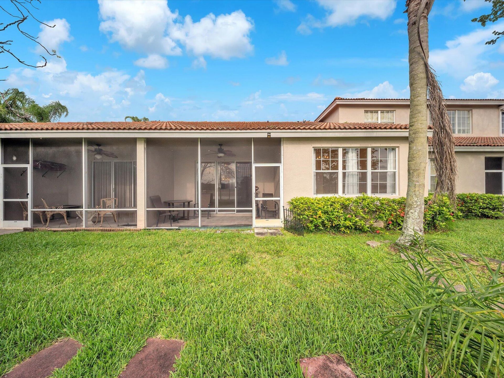 2851 E Aragon Boulevard, Unit 5, Sunrise, FL 33313 Photo