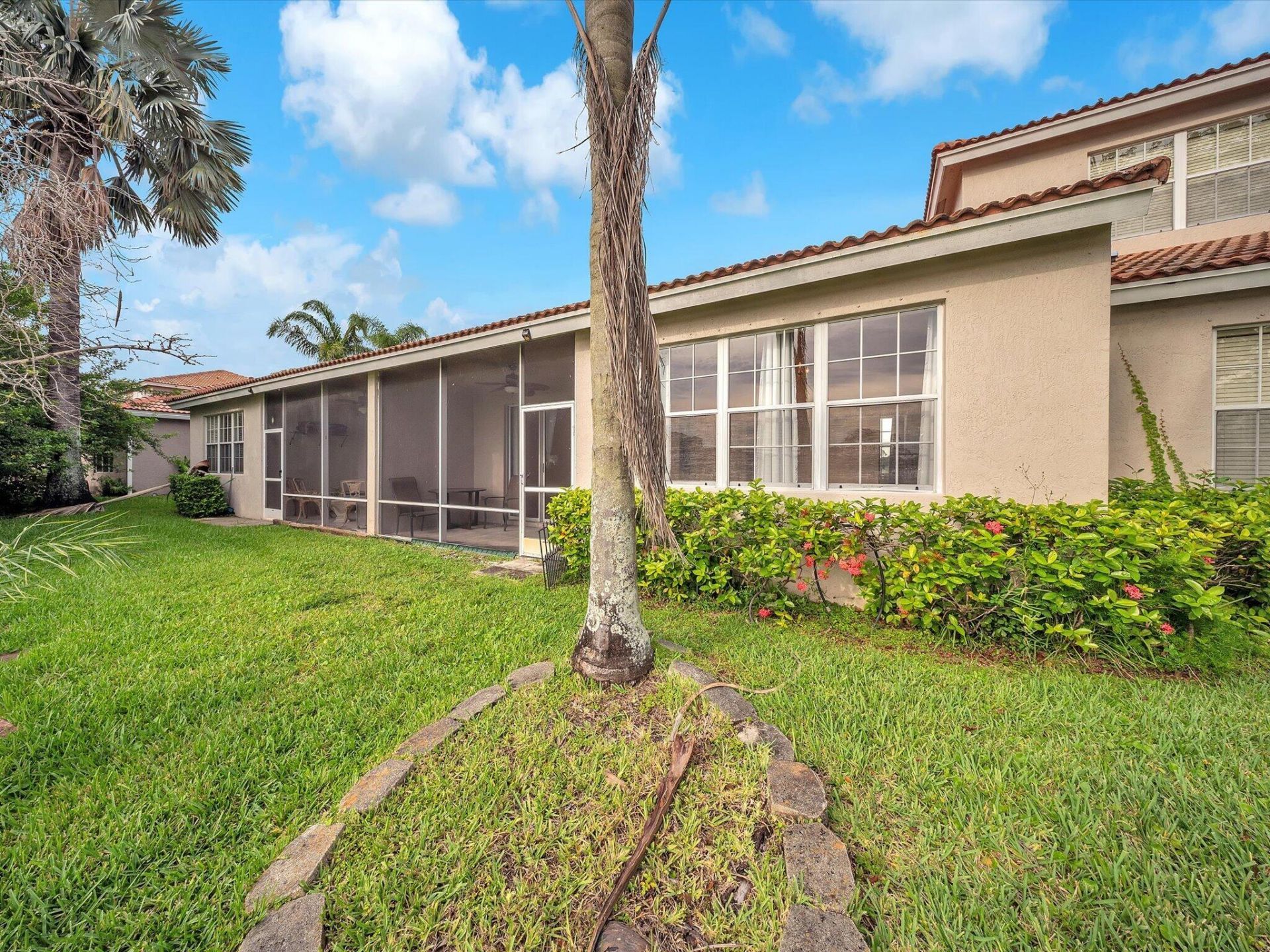 2851 E Aragon Boulevard, Unit 5, Sunrise, FL 33313 Photo