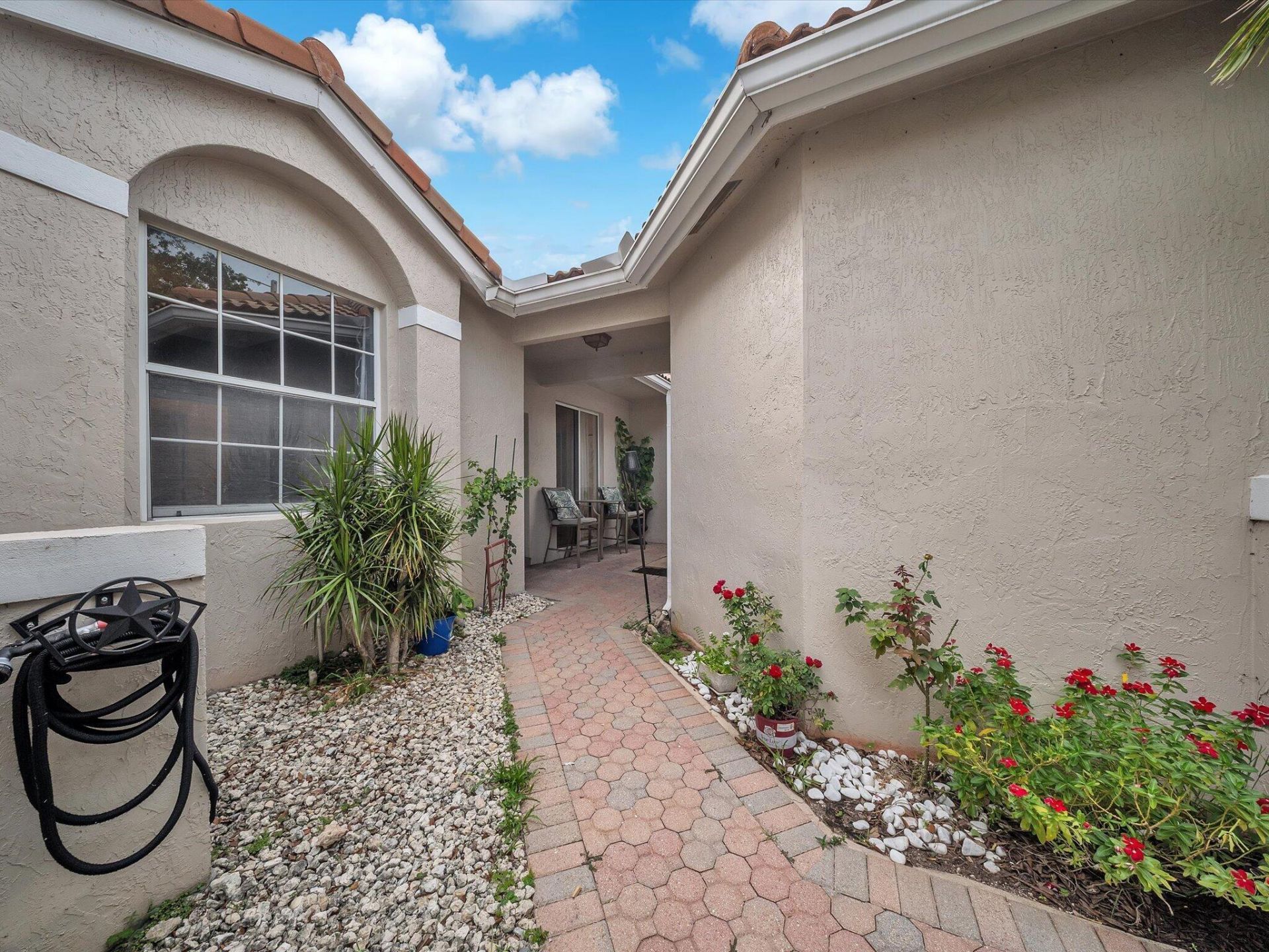 2851 E Aragon Boulevard, Unit 5, Sunrise, FL 33313 Photo
