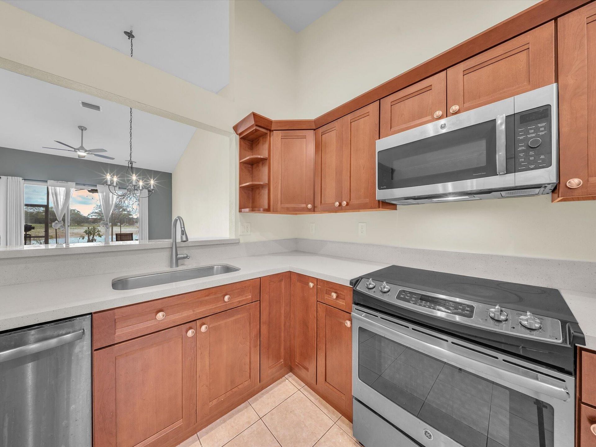 2851 E Aragon Boulevard, Unit 5, Sunrise, FL 33313 Photo
