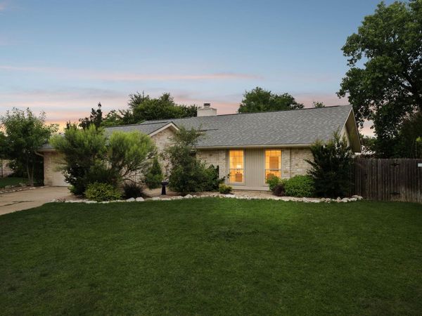 10504 Wagon Gap DR, Austin, TX 78750