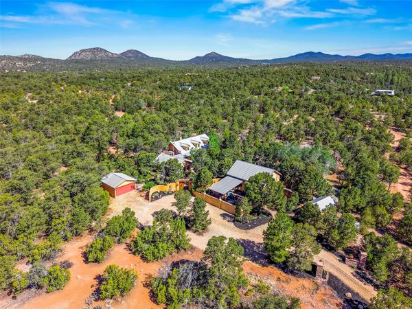 33 & 35 Mescalero Trail, Santa Fe, NM 87505
