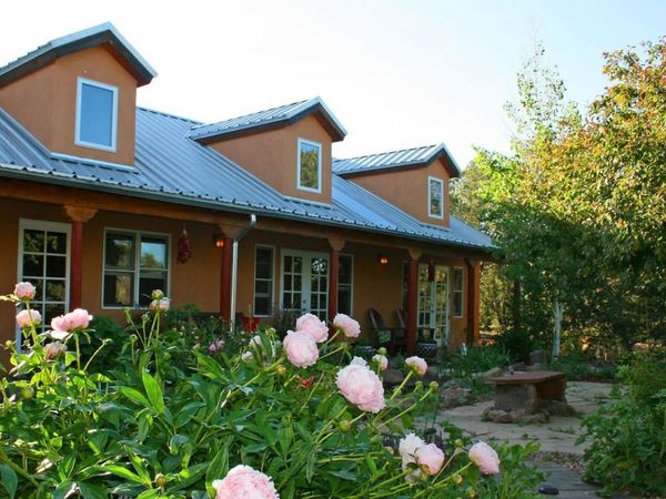 33 & 35 Mescalero Trail, Santa Fe, NM 87505