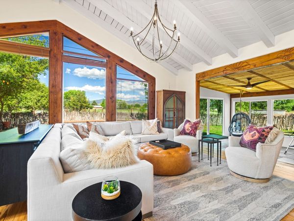 24 CALLE LILA , Santa Fe, NM 87506