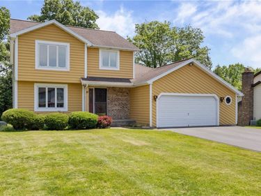 12 Forest Meadow Trail, Rochester, NY 14624