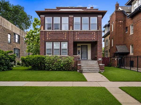 7406 S Crandon Avenue , Chicago, IL 60649