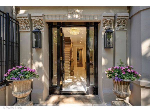 1405 N Dearborn Street , Chicago, IL 60610