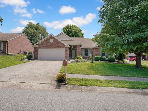 631 Sunflower Circle, Evansville, IN 47712