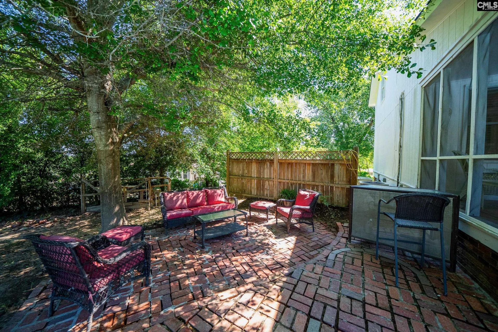 924 Briar Bush Lane  Photo 10