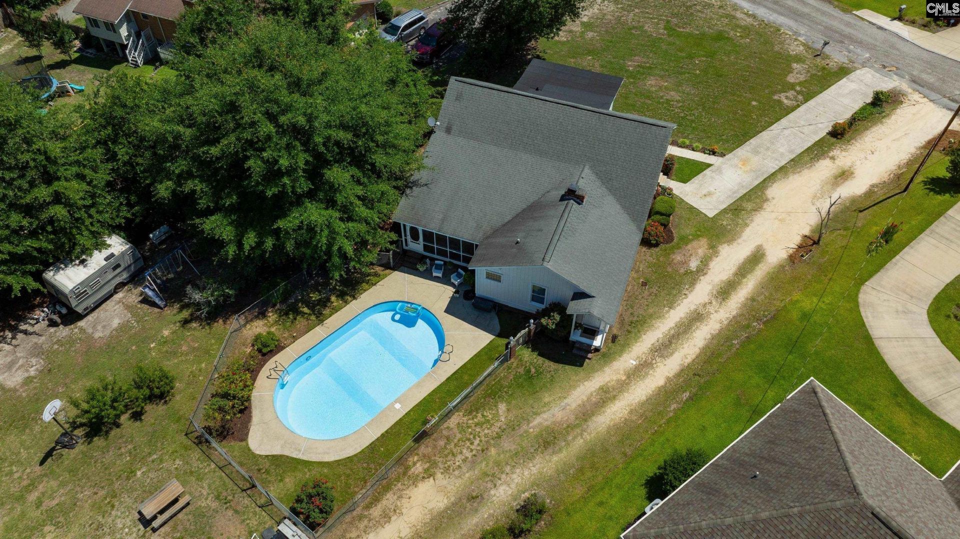 924 Briar Bush Lane  Photo 11