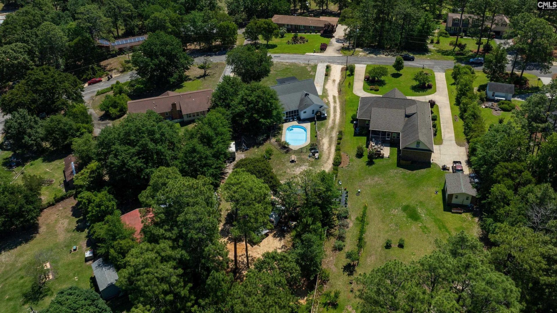 924 Briar Bush Lane  Photo 13
