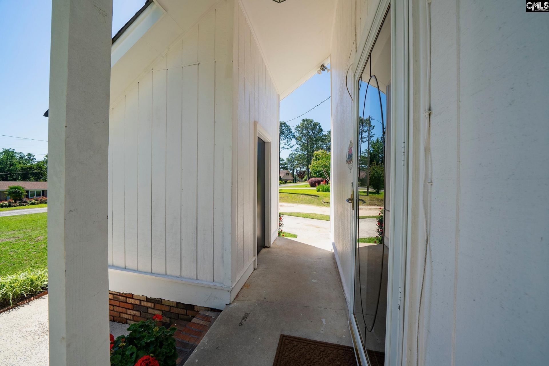 924 Briar Bush Lane  Photo 17
