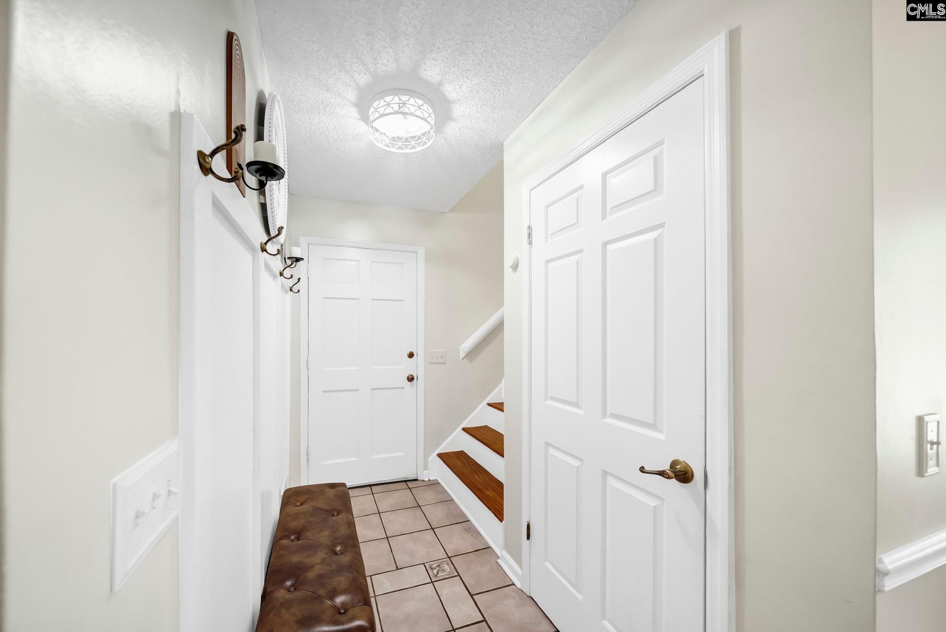 924 Briar Bush Lane  Photo 18