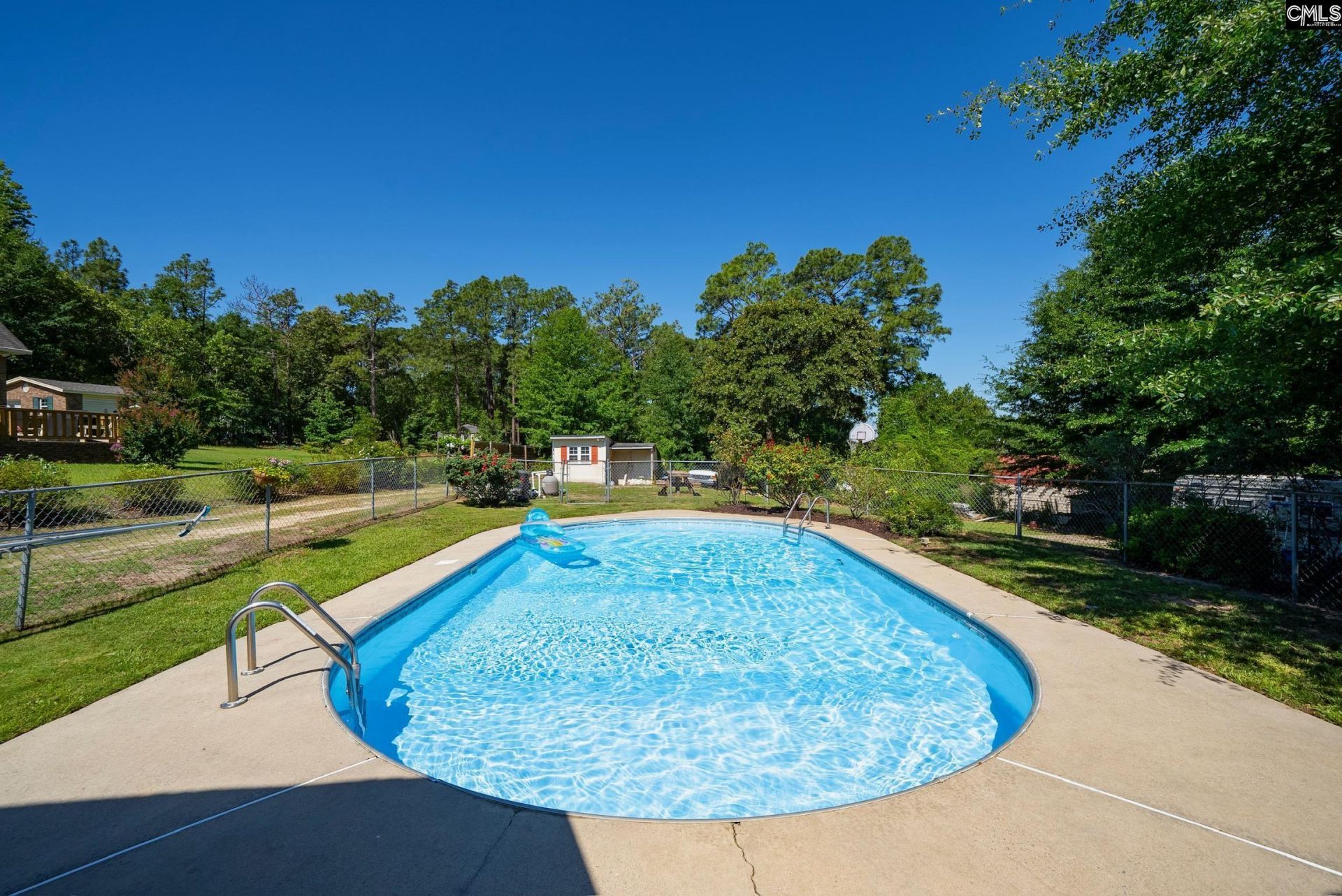 924 Briar Bush Lane  Photo 7