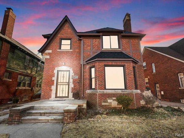 17360 Greenlawn Street, Detroit, MI 48221