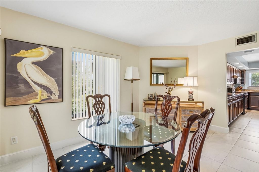 1155 Reef Road, Unit B-7, Vero Beach, FL 32963 Photo