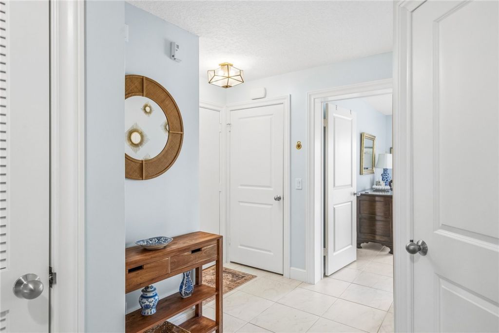 1155 Reef Road, Unit B-7, Vero Beach, FL 32963 Photo