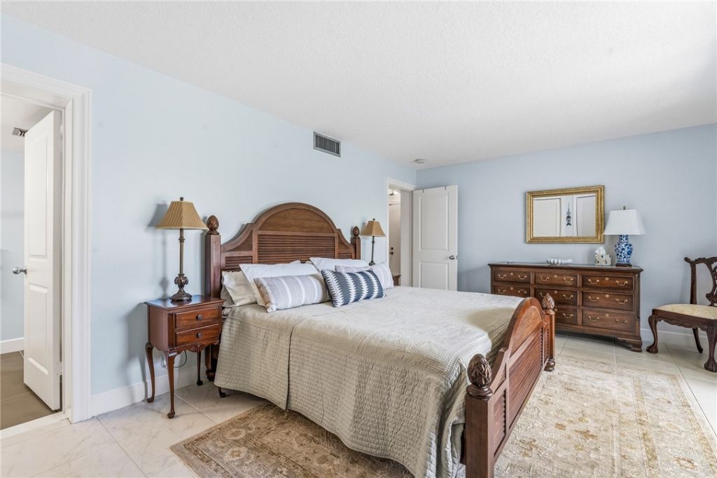 1155 Reef Road, Unit B-7, Vero Beach, FL 32963 Photo