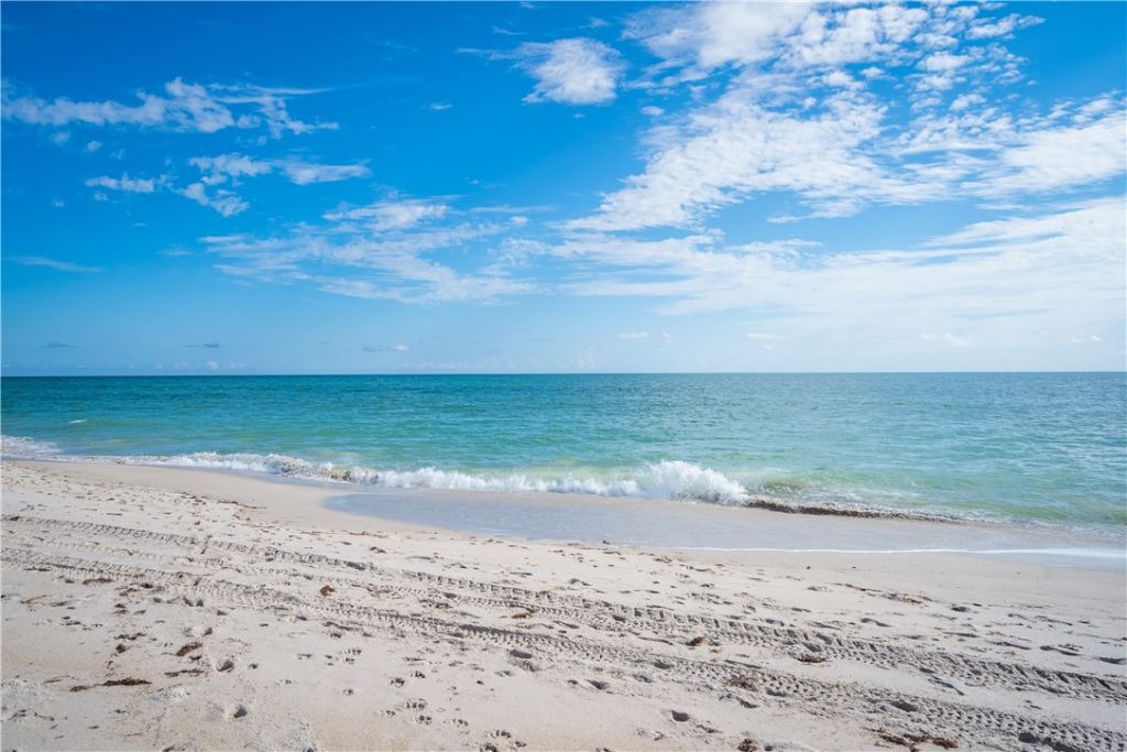 1155 Reef Road, Unit B-7, Vero Beach, FL 32963 Photo