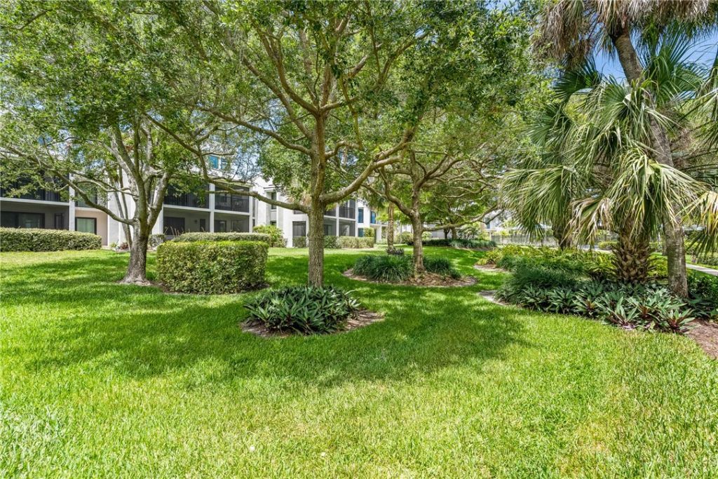 1155 Reef Road, Unit B-7, Vero Beach, FL 32963 Photo