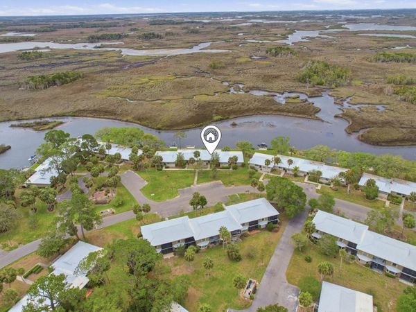 11562 W BAYSHORE DRIVE , CRYSTAL RIVER, FL 34429