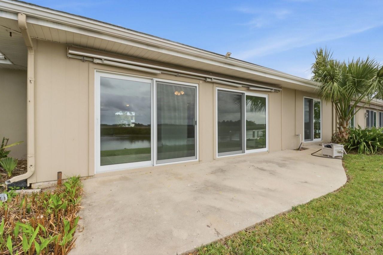 11562 W Bayshore Drive, Crystal River, FL 34429 Photo