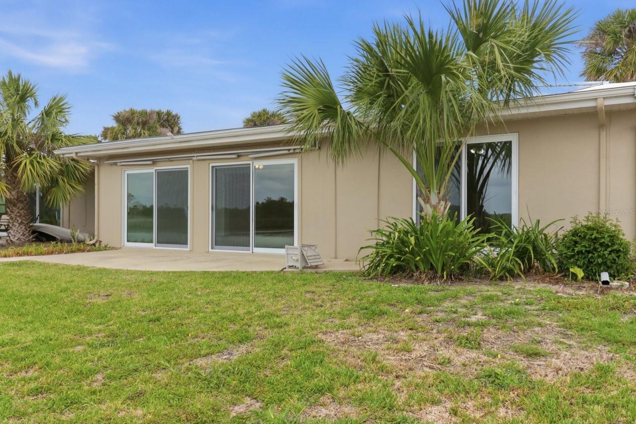 11562 W Bayshore Drive, Crystal River, FL 34429 Photo