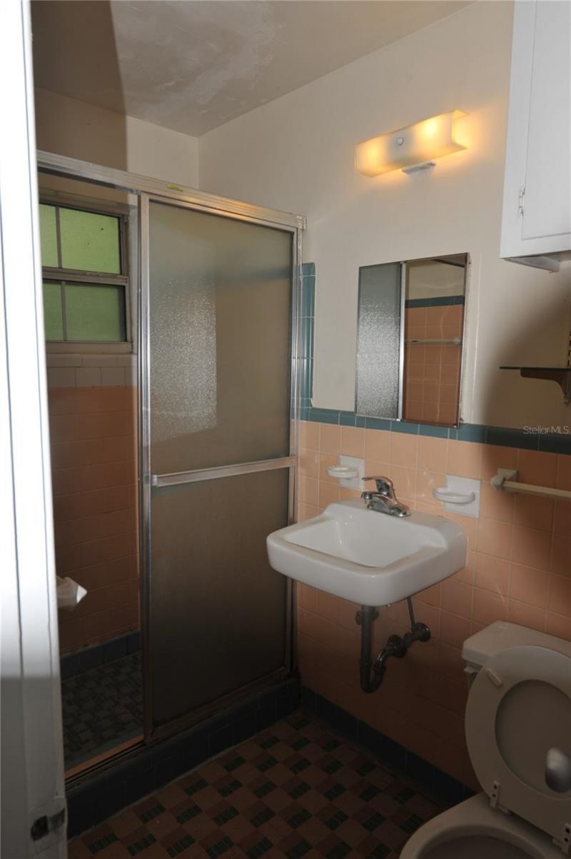 1410 NW 7th Road , Gainesville, FL 32603 Photo