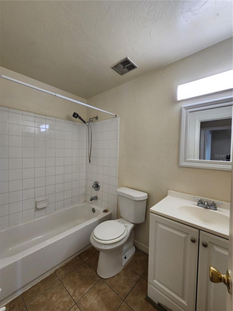 719 SW 70th Terrace , Unit 5, Gainesville, FL 32607 Photo