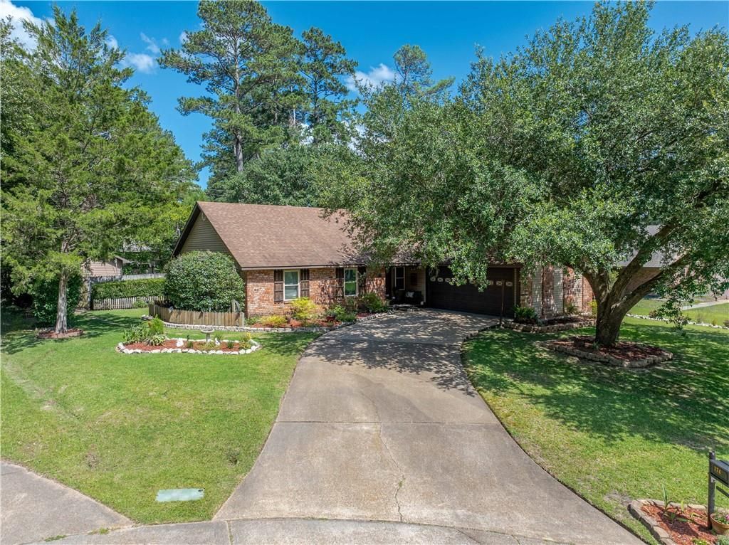 174 Spring Creek Drive , Pineville, LA 71360 Main Photo