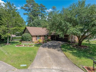 174 SPRING CREEK Drive , Pineville, LA 71360