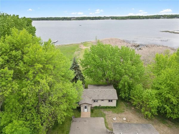 12280 Mentzer Trail , Lindstrom, MN 55045
