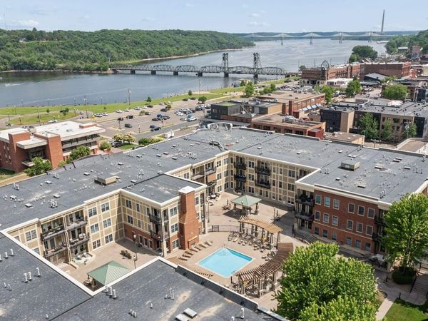 350 Main Street N, Unit 242, Stillwater, MN 55082