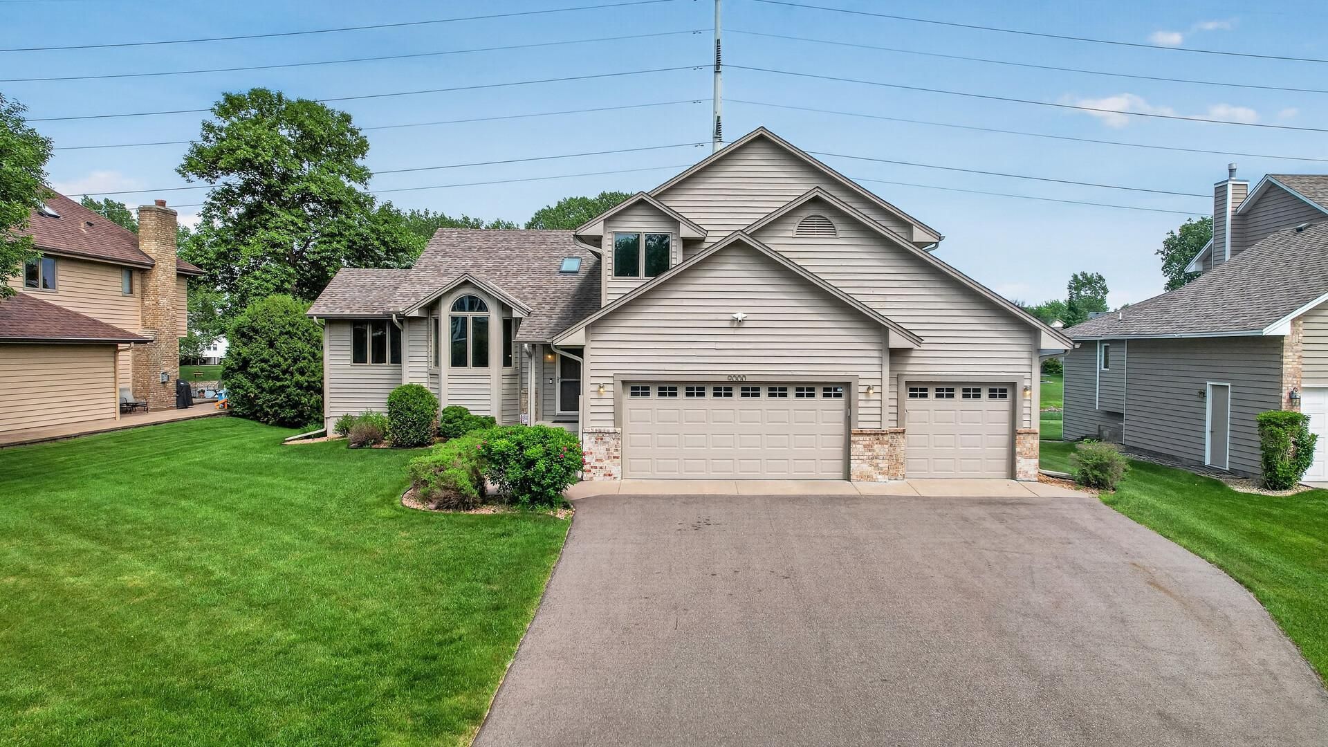 9000 Ashley Terrace, Brooklyn Park, MN 55443 Main Photo