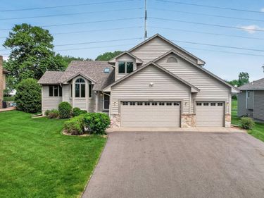 9000 Ashley Terrace, Brooklyn Park, MN 55443