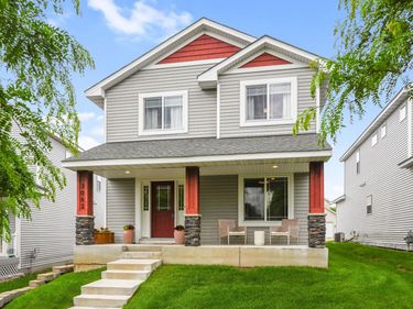 3062 Walden Drive, Chaska, MN 55318