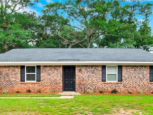 5824 Woodgate Road, Mobile, AL 36609