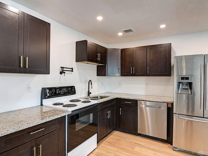 2230 S Patterson, Unit 63, Dayton, OH 45409 Photo 7