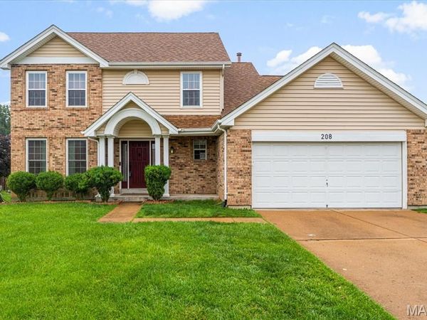 208 Kylewood Court , Ballwin, MO 63021